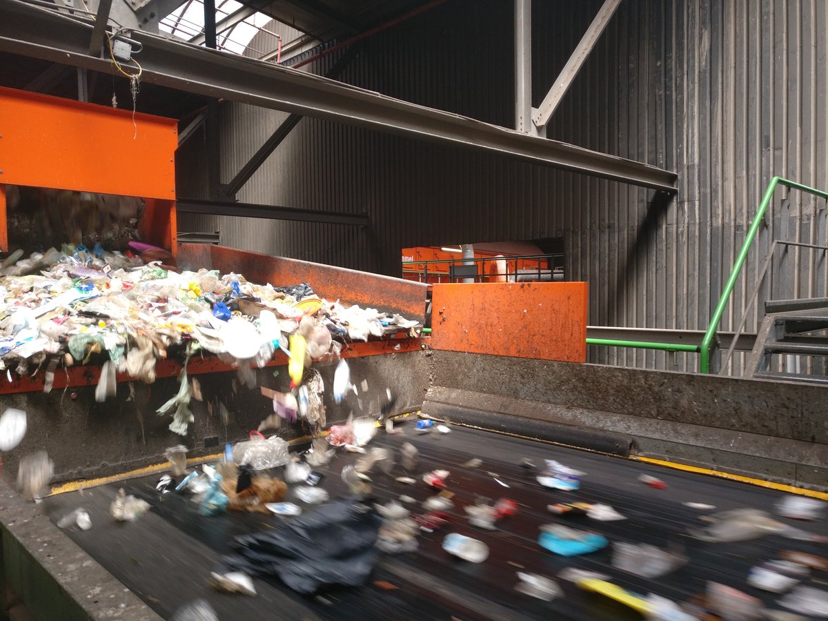 circbiocarbon's tweet photo. .@suez gives the #PlastiCircle consortium a run down of its Rotterdam sorting facility for #packaging #waste. Grilled by @itene  @SINTEF @ICLEI_Europe and others on technology, economics and public information, Suez made clear the real challenges of a #plastics circular economy. https://t.co/OKzrvmnx4O
