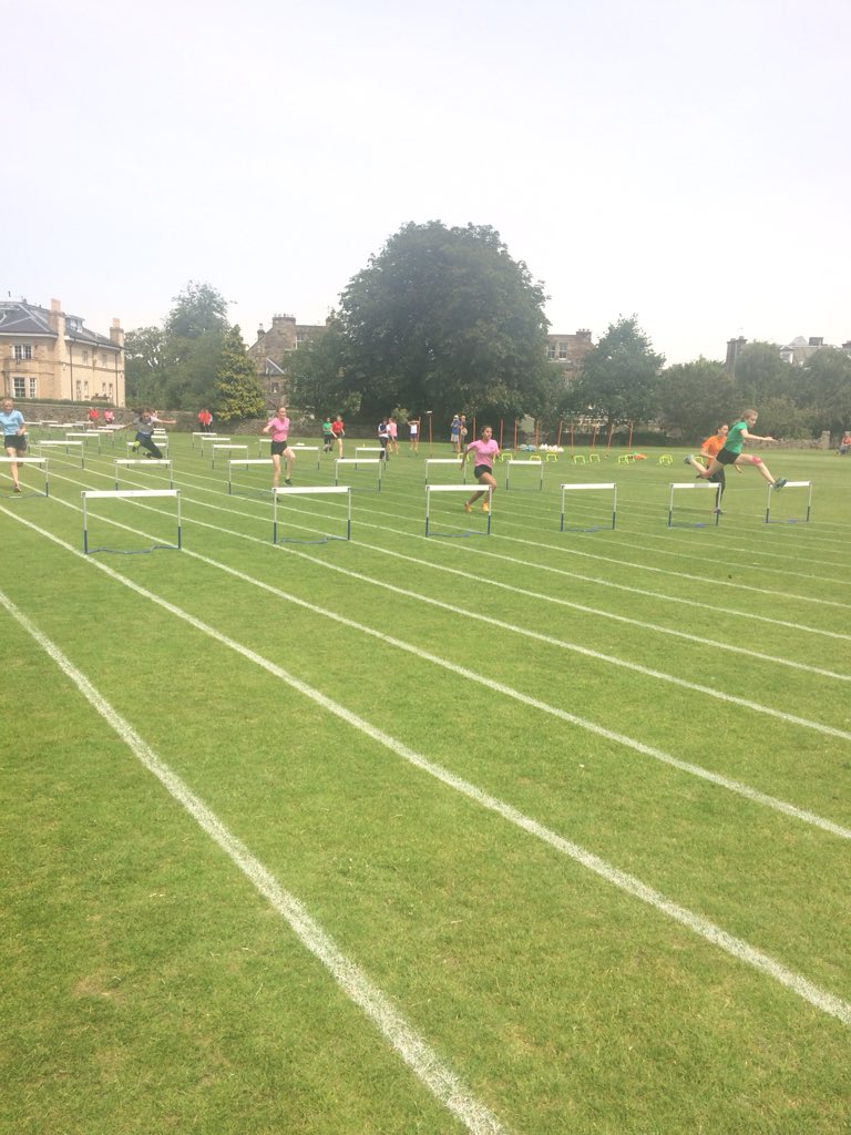 stgeorges_sport's tweet image. Senior School Sports Day is off to a flying start! #Track #Field #FunTrack #HousePoints #teamstgs