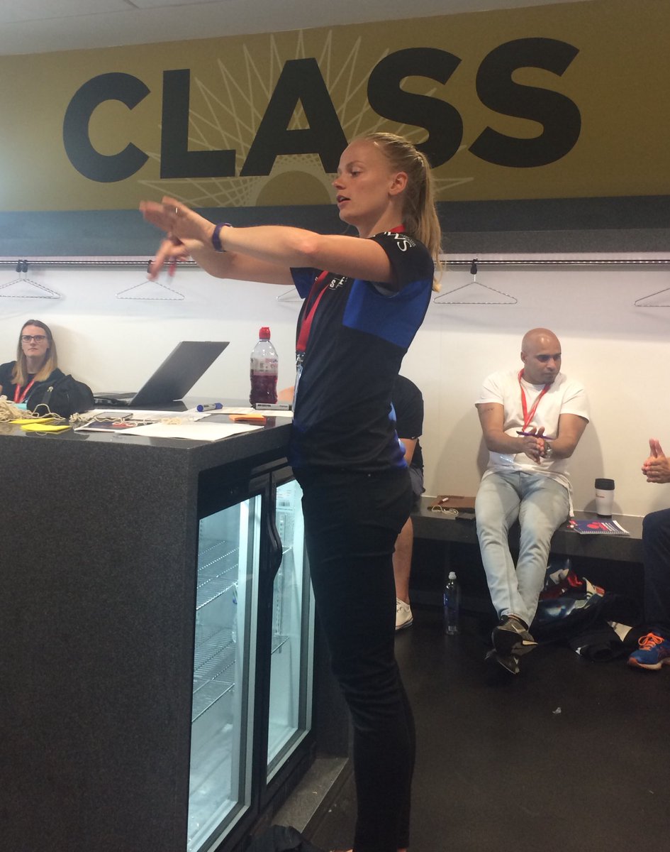 sportscotland's tweet photo. Sirens for Successβ @clairebrownie10 setting a challenge to highlight the importance of developing resilience in young people. βIf you show belief in kids they will dare to dream & you might just change their lives.β #NextGenCoaching #GreatCoaching https://t.co/3BnvjsECX1