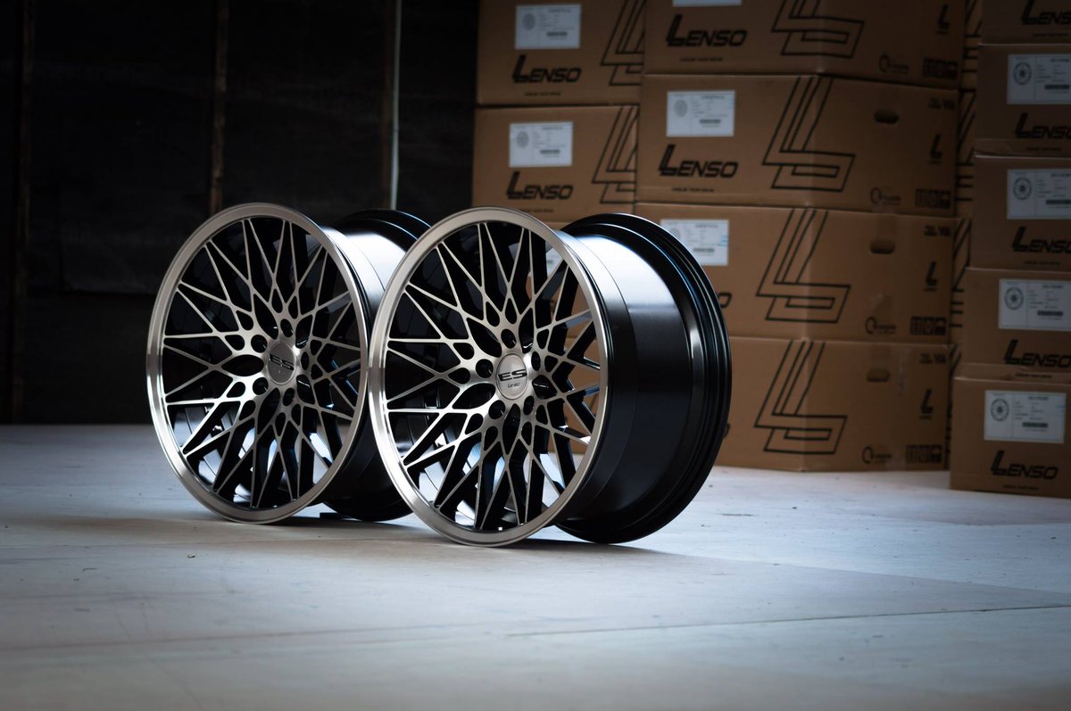 LensoUk's tweet image. ESG in Black Polish 
Available in 18" Staggered
#lenso #concave