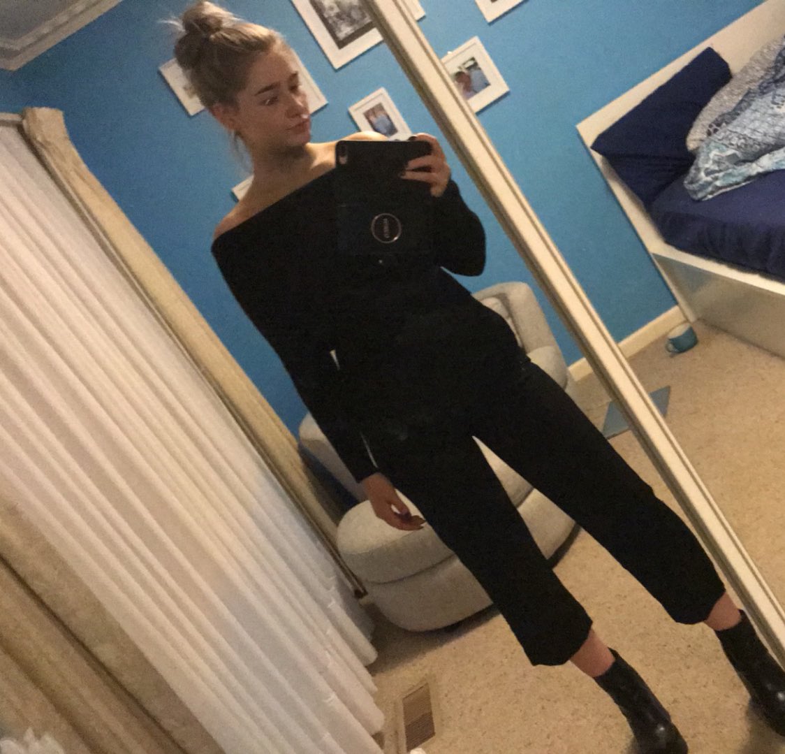 I’ve got a major job interview tomorrow and I’m so nervous 💅🏽🤙🏽