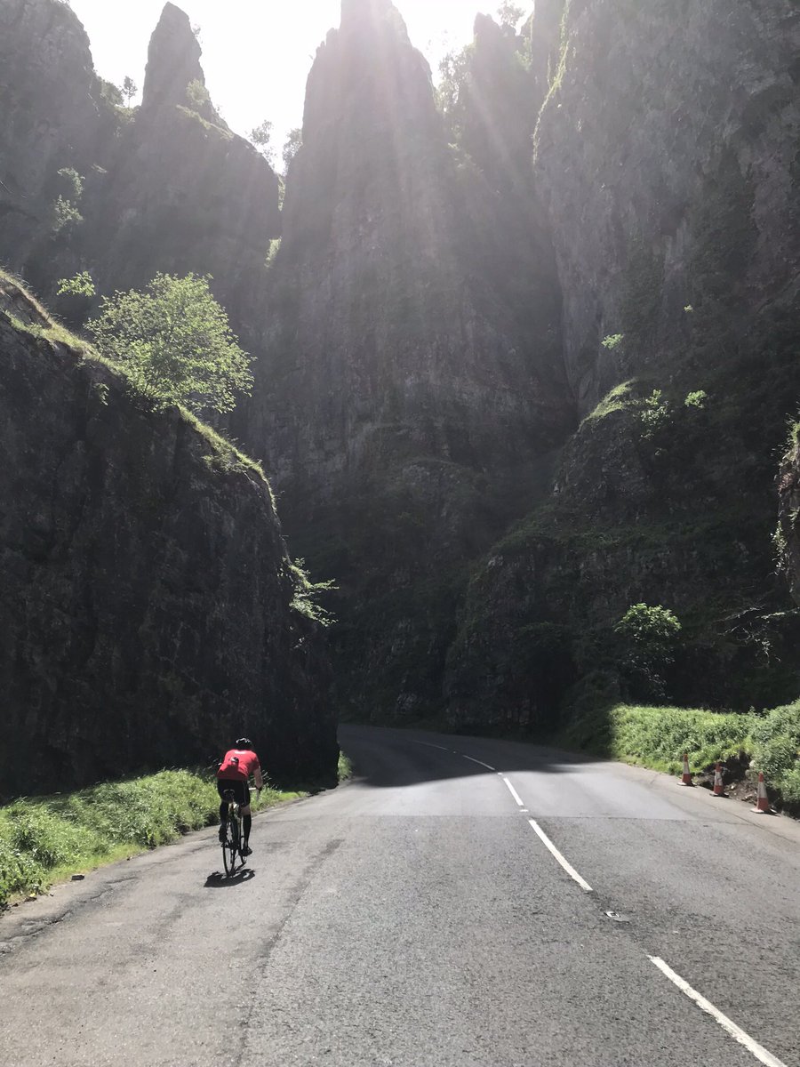 jon_estell's tweet photo. This pic epitomises the ride from Lands End to John O’Groats. Epic! @SpectralByRIDI @lightlylads https://t.co/cFnubnwt3J