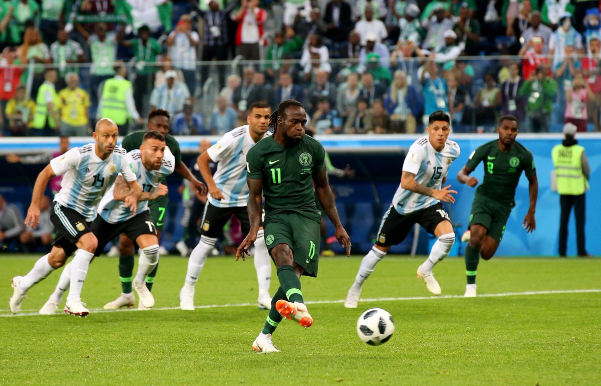 ChelseaFC's tweet image. Never in doubt, @VictorMoses, and he celebrates in the only way he knows! 👌

#WorldCup #NGAARG