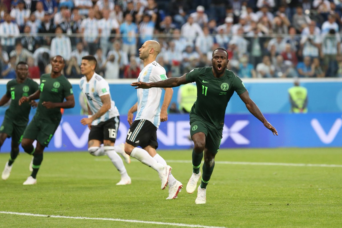 ChelseaFC's tweet image. Never in doubt, @VictorMoses, and he celebrates in the only way he knows! 👌

#WorldCup #NGAARG