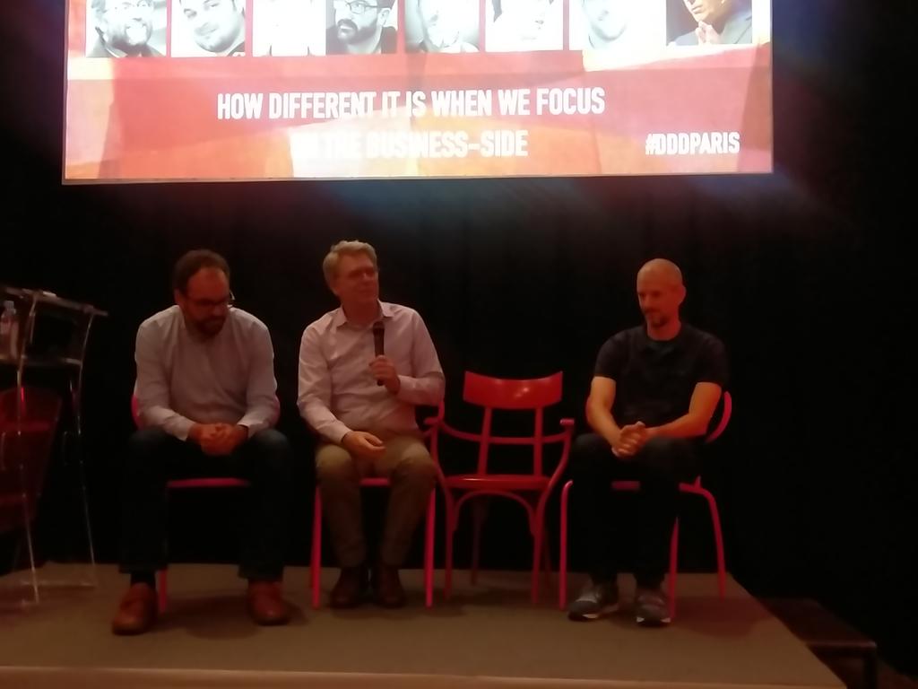 gweinbach's tweet image. Guest star: @ericevans0 surrounded by @mathiasverraes and @yreynhout #DDDParis #vpTech @DDDesignFR