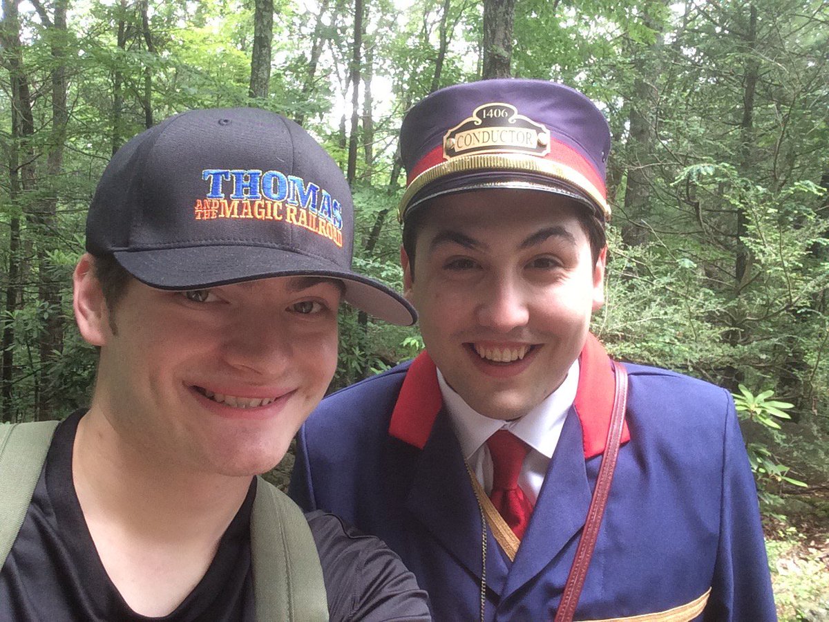 MultiThunder's tweet photo. Man, oh man, did I have one of the best weeks of my life. I got to hang out and talk with some of the nicest, smart and most talented friends a person could ask for. I'm honored to have such amazing friends. :) #TWRCon2018 https://t.co/jCBwG25lIg