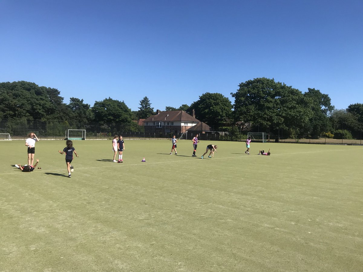 THSch_Junior's tweet photo. A great session at #Run4Rwanda club this evening! Relay racing from a lying down position..Well done girls, particularly in this lovely sunshine! ☀️☀️☀️👍🏼👍🏼👍🏼 https://t.co/6tYn8ovckp