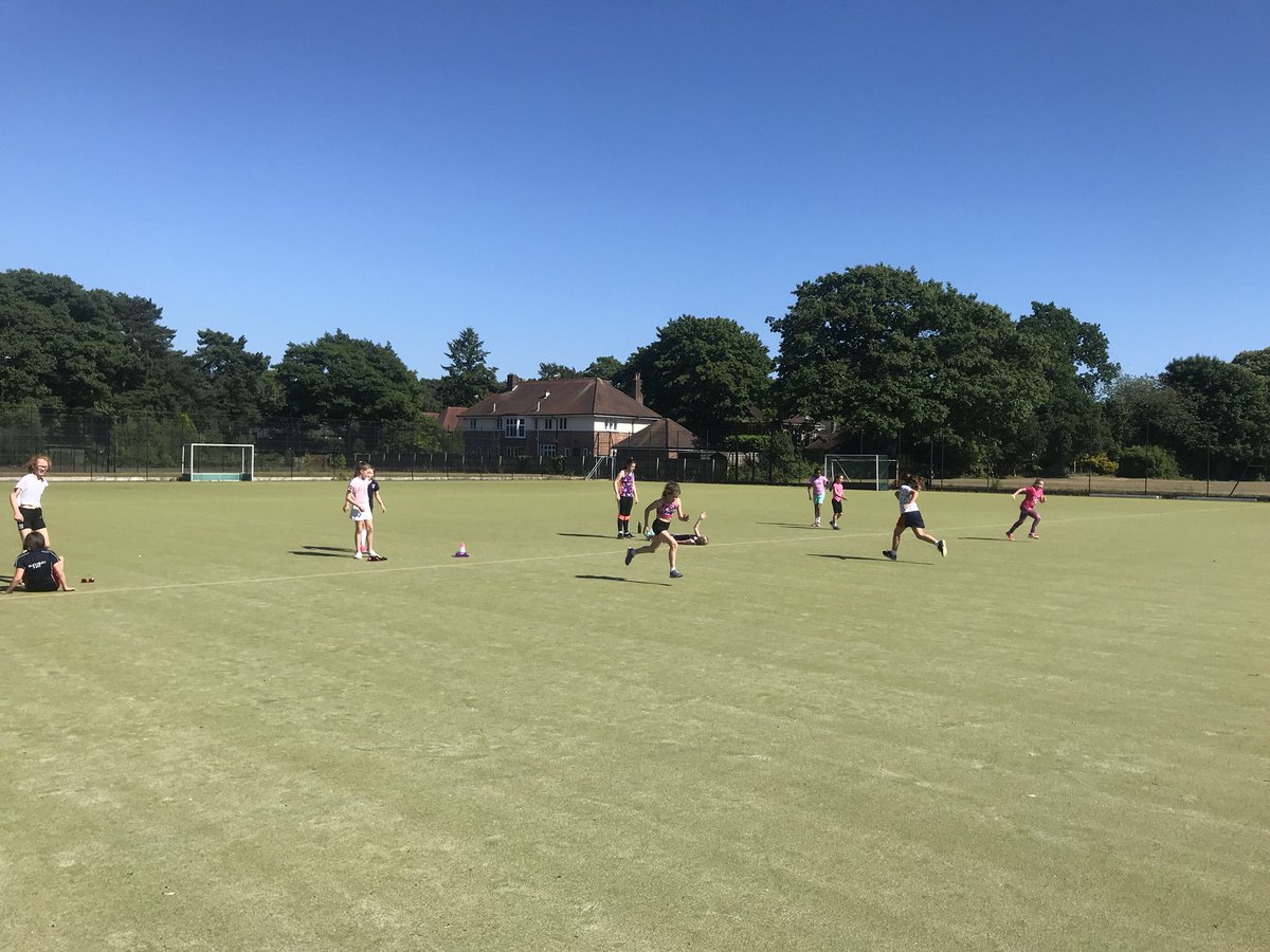 THSch_Junior's tweet photo. A great session at #Run4Rwanda club this evening! Relay racing from a lying down position..Well done girls, particularly in this lovely sunshine! ☀️☀️☀️👍🏼👍🏼👍🏼 https://t.co/6tYn8ovckp
