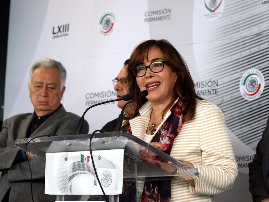 Que <a href="/yeidckol/">Yeidckol Polevnsky</a> alertara fraude a lado de <a href="/ManuelBartlett/">Manuel Bartlett</a> es como si Marcial Maciel hubiera hecho una conferencia contra la pederastia, Trump contra el racismo, Bejarano contra la corrupción, César Duarte contra la impunidad o <a href="/lopezobrador_/">Andrés Manuel</a> contra la demagogia.

Las cosas como son