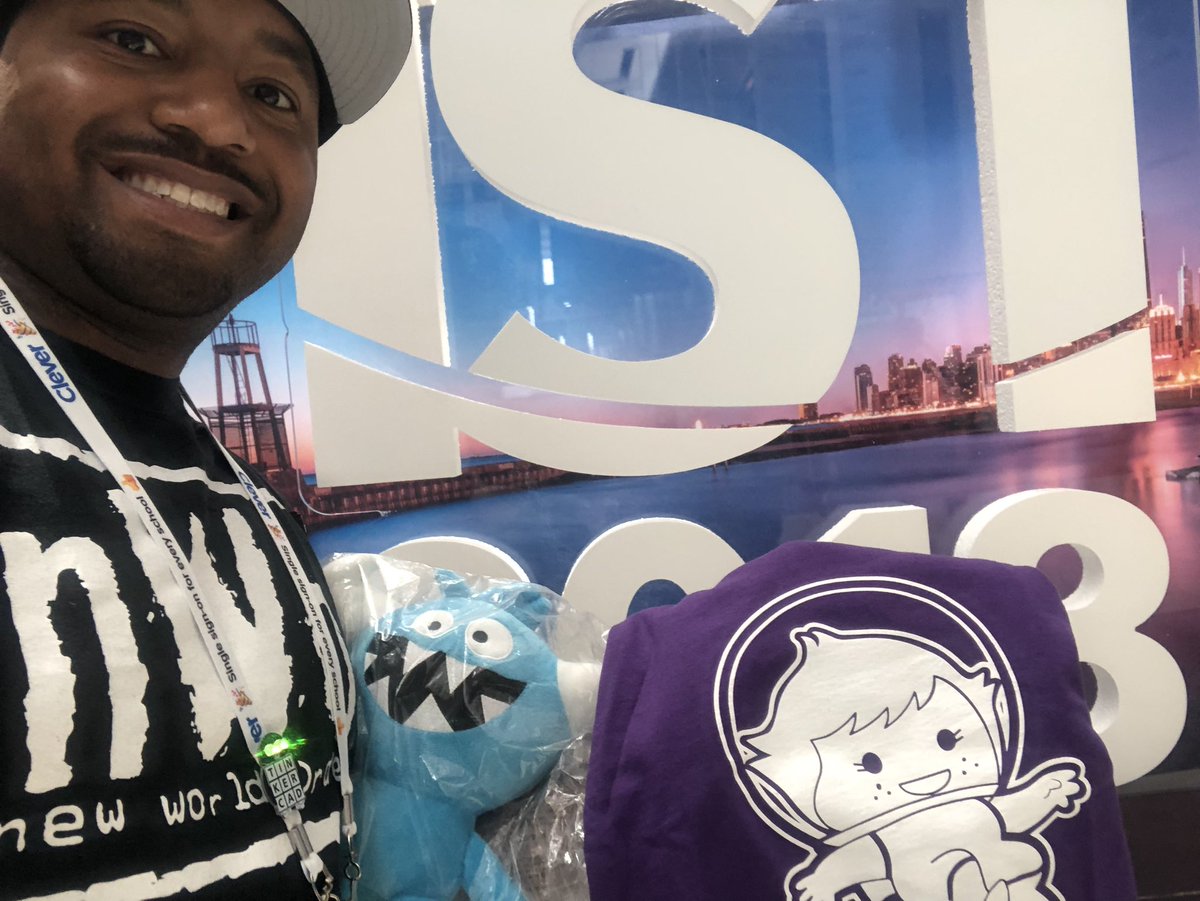 techlearnmake's tweet photo. I’m so glad that I got to speak to the people from @codesparkceo today! Codespark is 100% a must-have! And best of all, The Glitch! #iste2018 https://t.co/66QFeWcLqO
