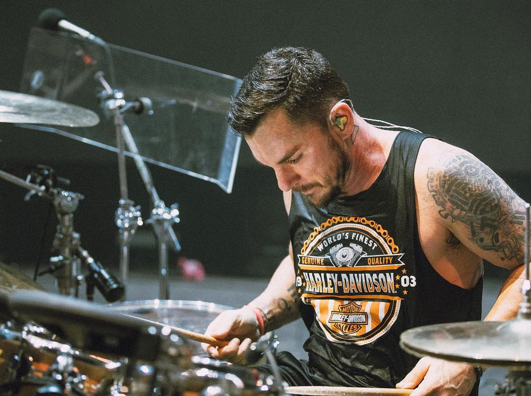 Back at it in the states.. See you soon? #MonolithTour instagram.com/p/BkfzROMnng7/