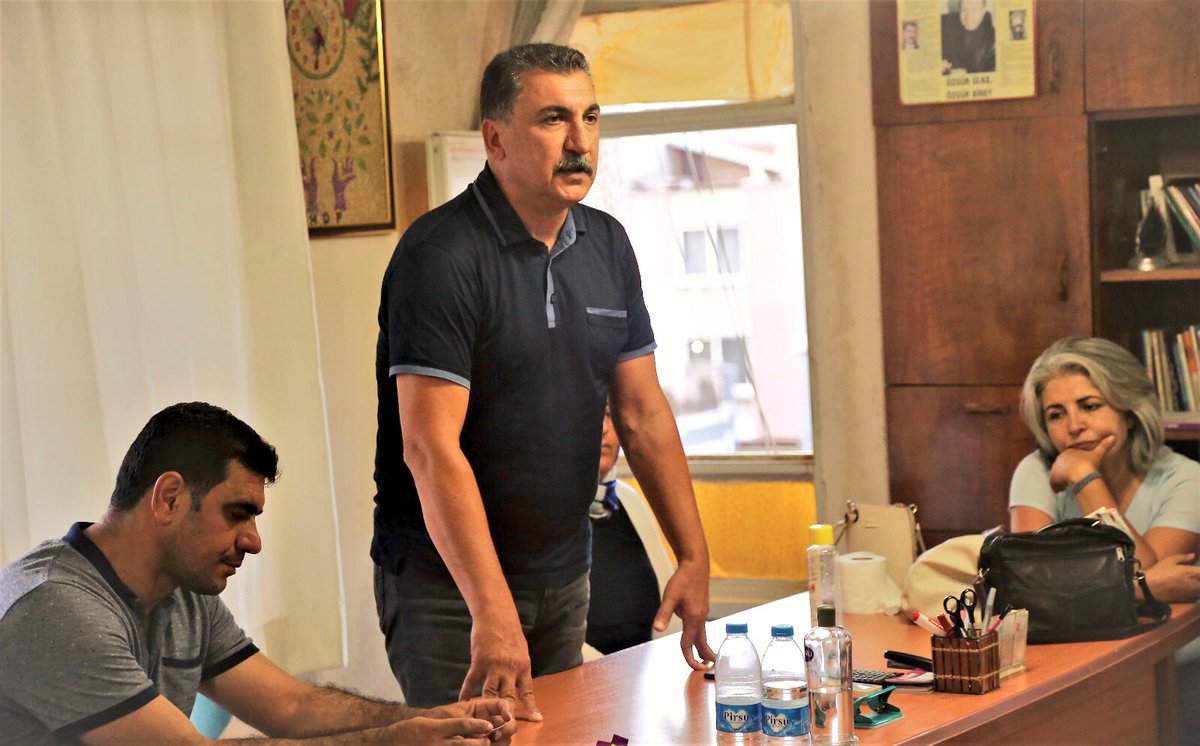 ferhatttunc's tweet photo. Seçim biter, hayat ve mücadele devam eder.. Mevki ve makam için bu halka gitmedim. Onların geleceği ve davaları için onlarla el ele, gönül gönüle olduk. Seçim sonrası halka teşekkür ziyaretlerini bugün Köşk, Sultanhisar ve Nazillide yaptık. Yarın diğer ilçelerimizle sürdüreceğim. https://t.co/6hympRw99A