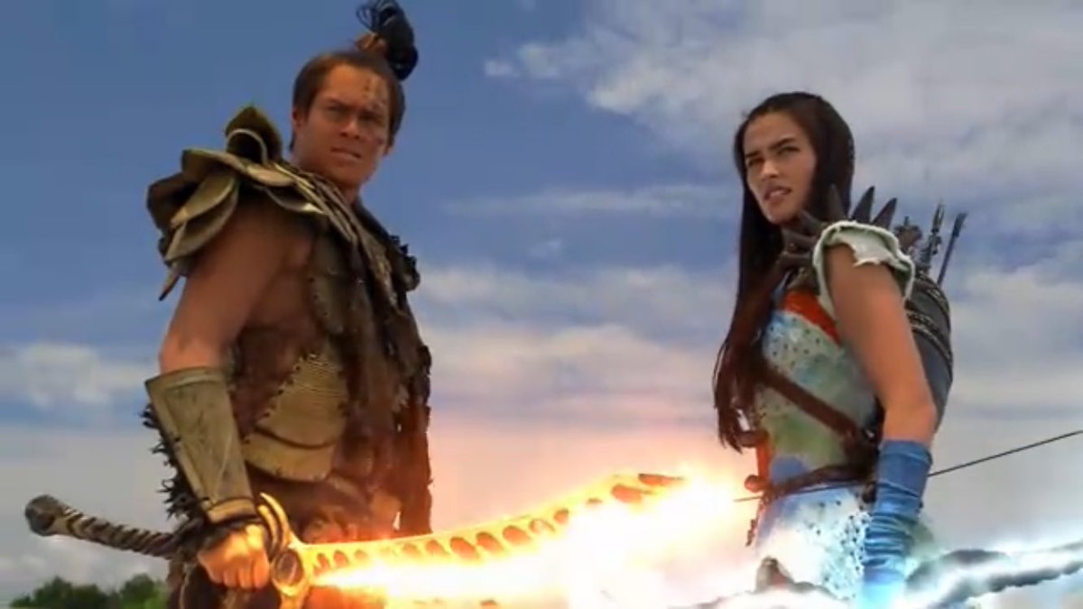 soooooomiloo's tweet photo. Just loved this shot. Powerful couple. 👏🏻🙌🏻 @lizasoberano #BaganiPower5 https://t.co/Lhmh6F8QC2