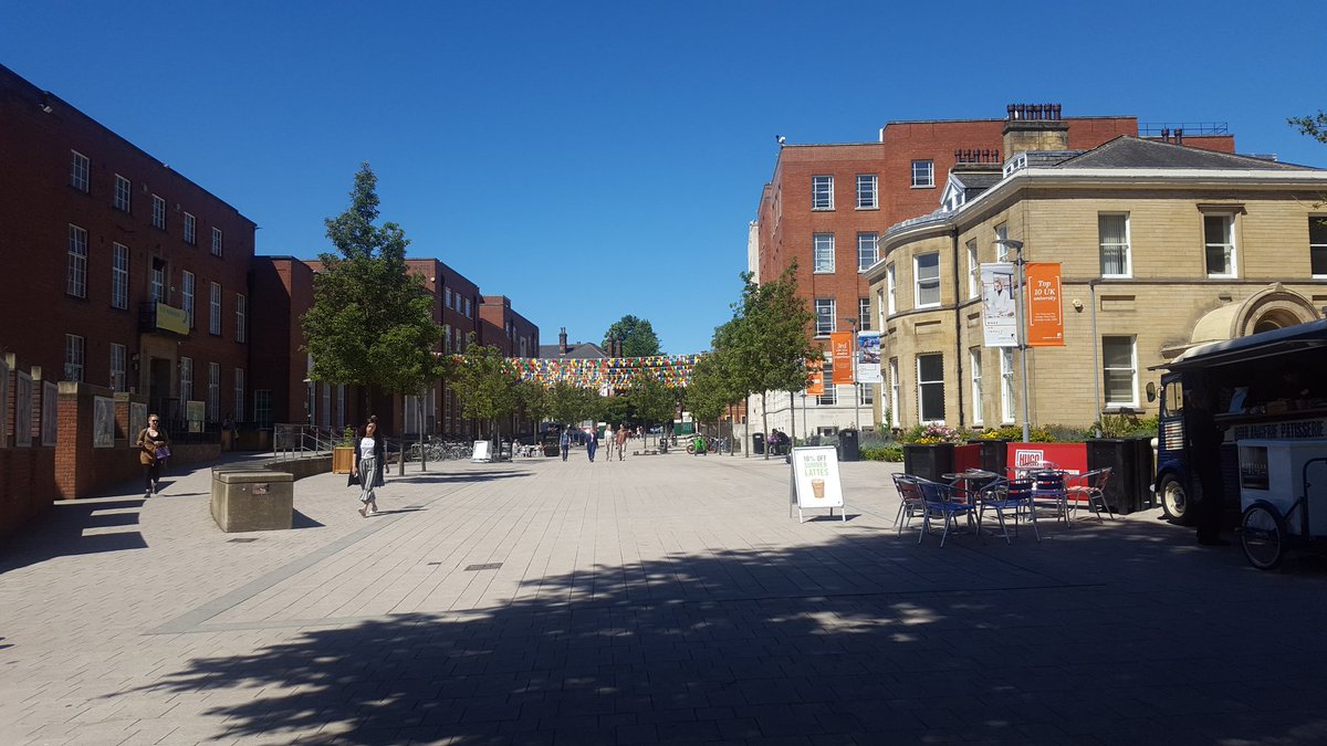 linguastars's tweet photo. Looks like it'll be boiling hot on campus tomorrow for #Linguastars....cool clothes, comfy shoes &amp; plenty of water! @Allerton_Grange @AshbySchool @BeckfootSchool @EHCleeds @GreenheadCol @Rossett @McAuleySch @WoodhouseCol @Roundhay6thForm @St_Anthonys3 https://t.co/vqMBrFrH91
