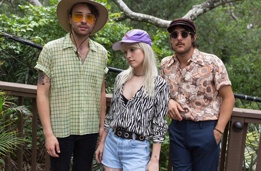 Brazil, I'm devastated: Paramore anuncia encerramento das turnês de divulgação do álbum 'After Laughter' 😣

➡️ Leia o anúncio oficial: goo.gl/c1WDri