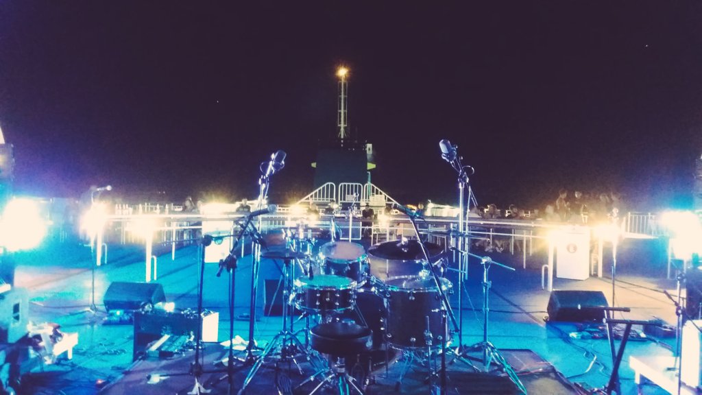 MdnghtWlkrs's tweet photo. El pasado domingo estuvimos tocando y montando la fiesta en este espectacular ambiente. Muchas gracias a @Balearia por el trato y la oportunidad, a los compañeros de @IndianSumme1978 y al equipo de @SixProducciones ¡Todo un lujo!👌🔥 #summer #music #barco #sea @PinkTiramisuAg https://t.co/0vxDdB5cQv