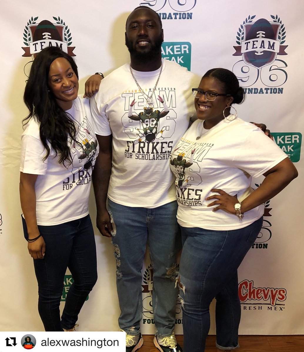 TEAM96_'s tweet photo. #tbt Strikes for Scholarships 🎳 🎳 

•
•
•
•
• 

#greenbaypackers #team96 #mowilkerson #givingback #charity #diningfordiplomas #lindennj #unioncountynj #helpingothers https://t.co/4614HN7ww0