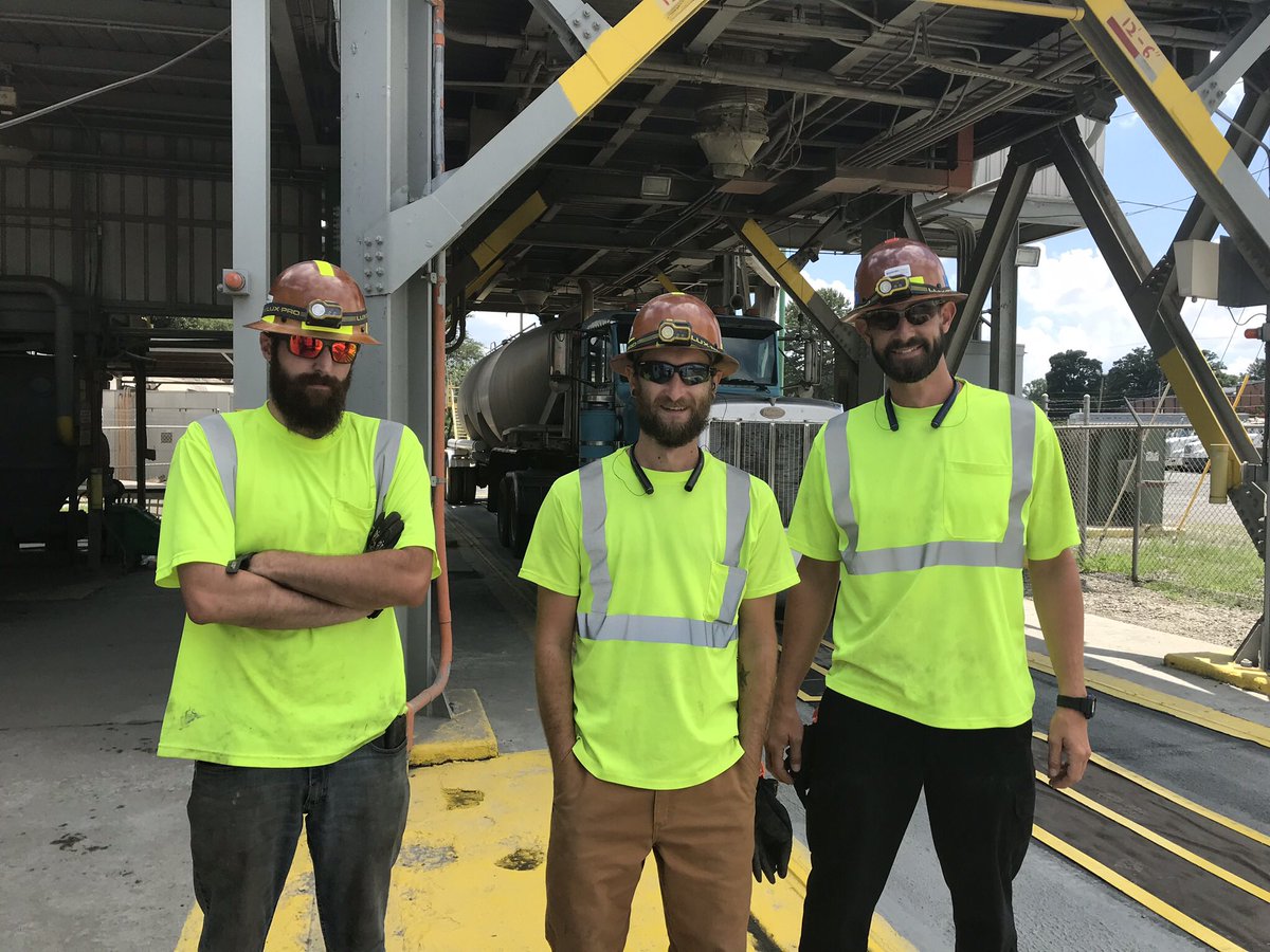 DomadeInc's tweet photo. There are no #ducks here but there is a #dynasty! Our customer #Roanoke #Cement takes #safety very seriously and these 3 bearded gentlemen know how to rack up the #hardware for safety. Congratulations fellas!  Stay safe and #handsome!

https://t.co/g6uHg5ZF85 https://t.co/pvncXc9jlM