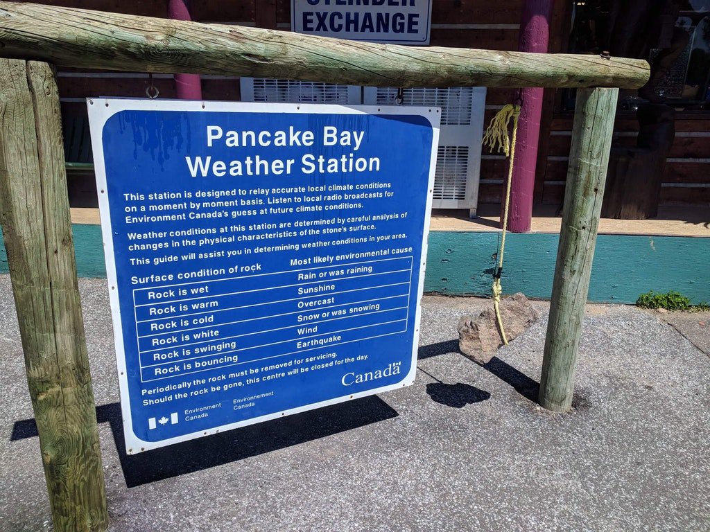 FormatJustified's tweet photo. Everyone: "Oh you work at Environment Canada? What's the weather today?"
Me: https://t.co/PmV9NGiF6M