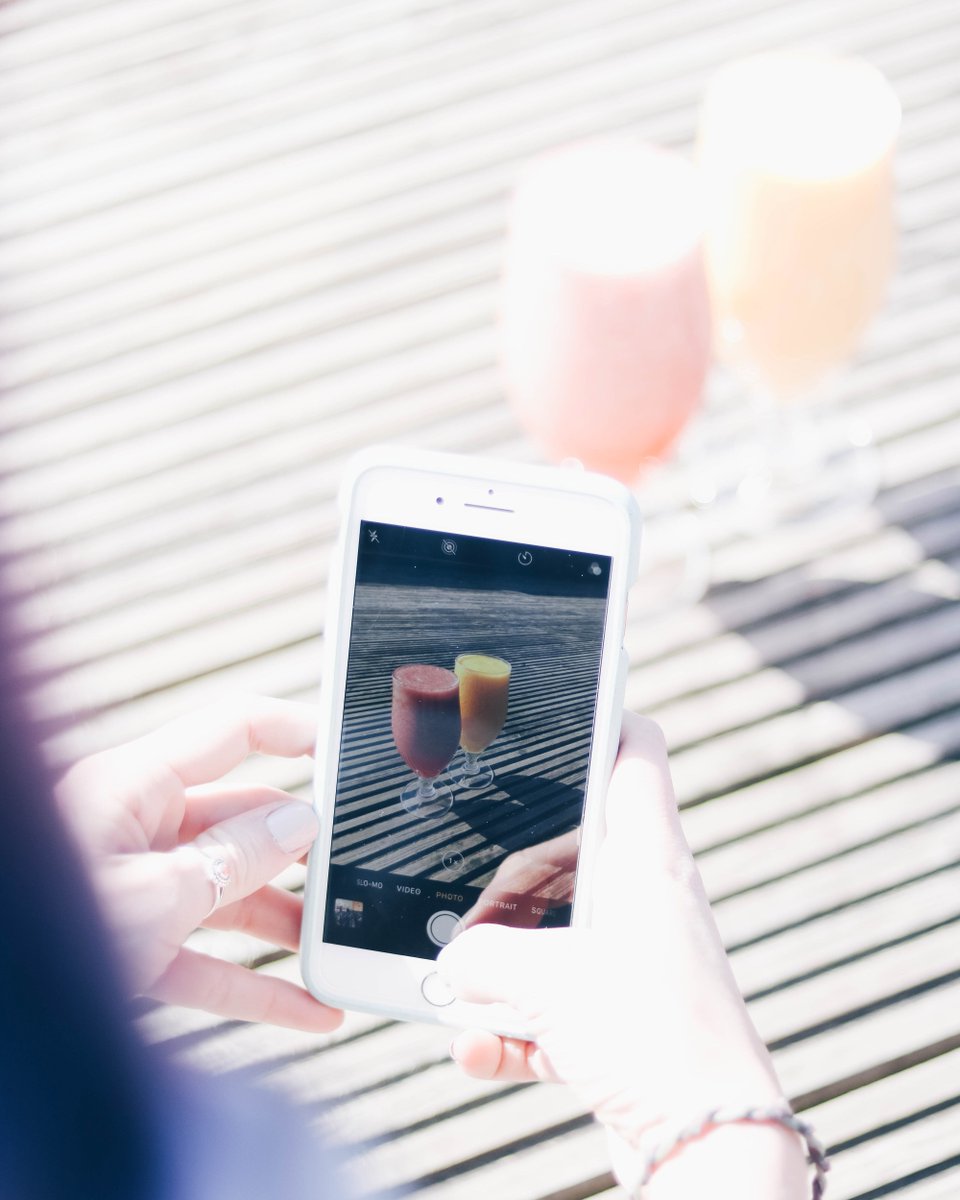 bemoreBEAR's tweet photo. Picture perfect. 📸
.
#smoothies #fruitsmoothies #fruity #healthy #healthydrinks #5aday #fruitandveg #brunch #healthybrunch #fresh #happytummy #yummy #drinkonfleek #cameraception #iPhone #iPhonephotography #iPhonephotographer https://t.co/dfIzNpchL3