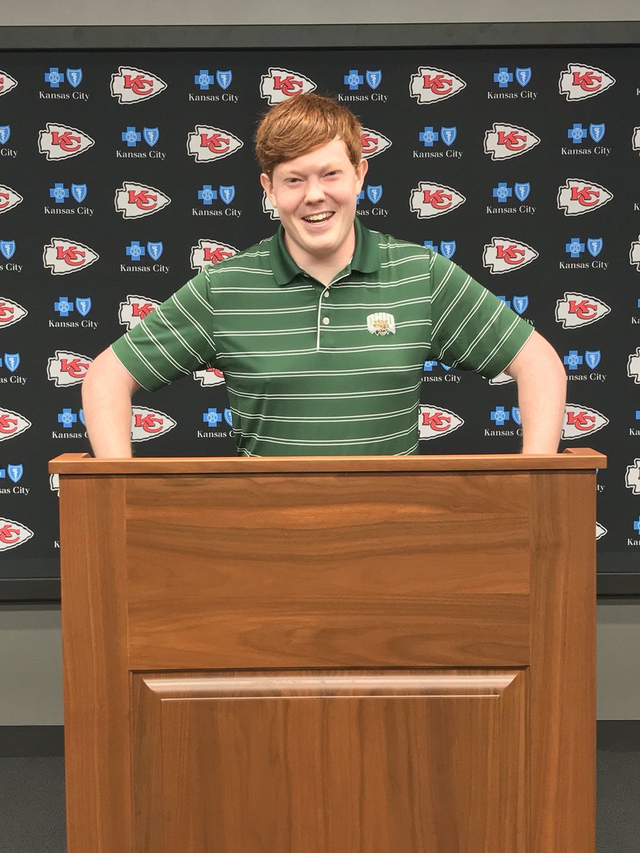 AKPsiOU's tweet photo. Pat did an AWESOME job as a Stadium Tours and Ticket Sales Intern with the Kansas City Chiefs last semester! https://t.co/Ec6oNcBn6V