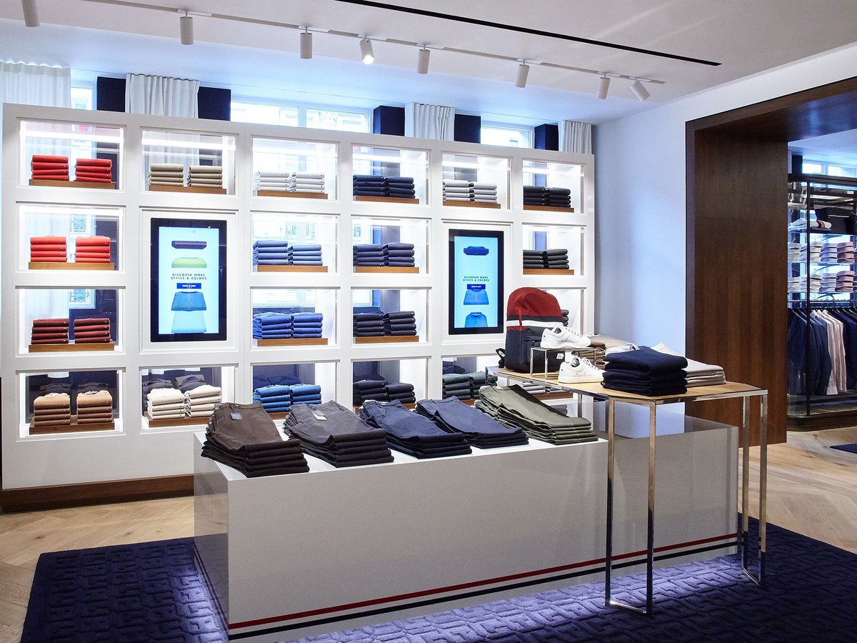 crossmarks's tweet image. MUST SEE: Tommy Hilfiger, de flagshipstore waar technologie en mode met elkaar versmelten… bit.ly/2twBe05