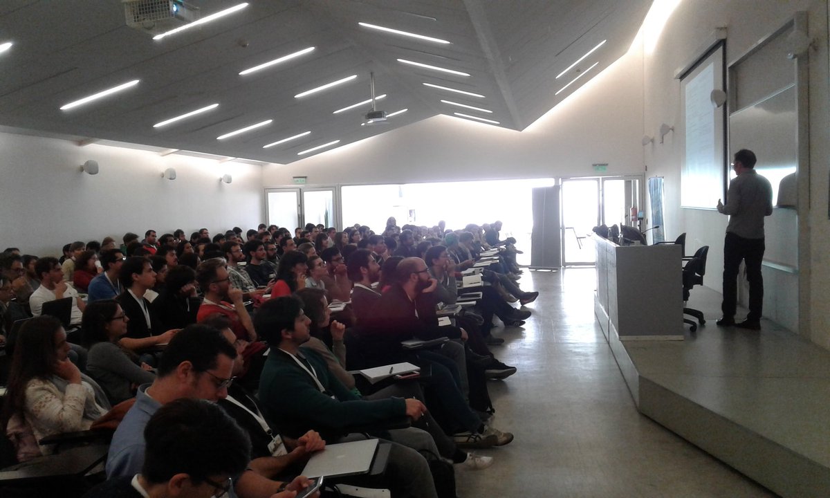 MLSS2018BsAs's tweet image. On the core of Variational Inference by Prof. David Blei @blei_lab @DSI_Columbia #MachineLearning #ProbabilisticModeling #MLSS