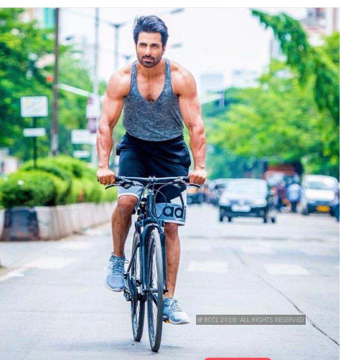 sonu sood tweet media