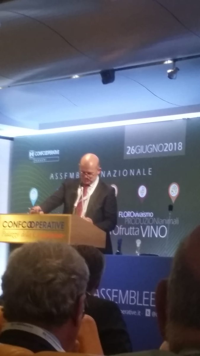 Confcoopiemonte's tweet photo. La cooperazione agroalimentare protagonista, #Fedagri forte nella rappresentanza e attenta ai fabbisogni delle imprese associate e dei territori: questo quanto emerso dall’Assemblea Nazionale #Fedagri, con l'intervento del Pres. regionale Roberto Morello. A presiedere T.M Abrate https://t.co/Kyyk08IbSr
