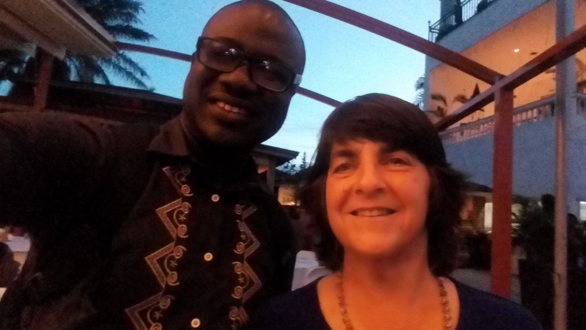 tksiakor's tweet photo. One of those special days when you run into a professor whose MOOC you took! Not just any professor, but also the Dean of @StanfordEng Jennifer Widom! https://t.co/vvuGy9EVpt