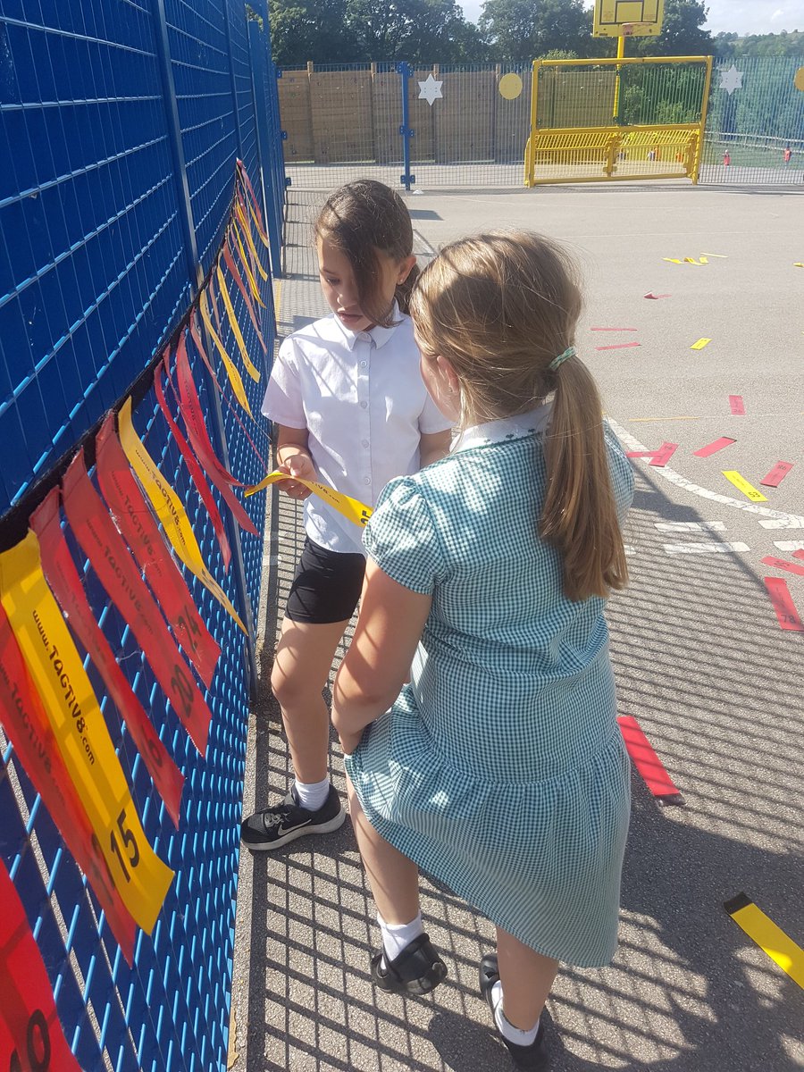 DeltaGreengates's tweet photo. After school maths booster #multiples #factors #Array #physicalmaths #collaboration https://t.co/OViB54obC8