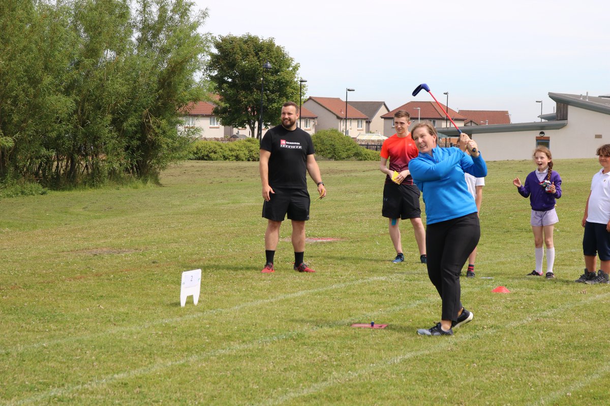 ELCouncil's tweet photo. Sanderson's Wynd pupils had a Q&A session with professional golfer Beth Allen today. They then had the opportunity to play the sport, and got a few tips from Beth! This marked the end of a school-wide trophy tour.
@ScottishOpen @LadiesScottish @ActiveEL #scotopentrophytour #YOYP https://t.co/uePTzgYNQ5