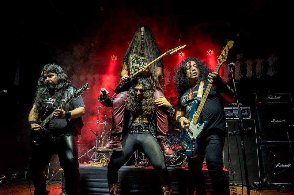 BlizzardHunter_'s tweet photo. We're back on twitter! Check out this cool pic! #HeavyMetal #LiveConcert #HeavyMetalToTheVein #CrazyPerformance https://t.co/nRSMf2Fgbi