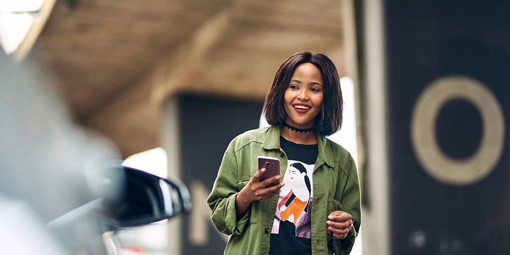 uber_kenya's tweet photo. Uber rides are only requested via the Uber app. Don't get in a car that you are not sure of. Check the number plate, car model, color and also the driver's photo. Make sure all the details match #UberSafe #RideUber 🚗 https://t.co/2Z8f6QLeYT