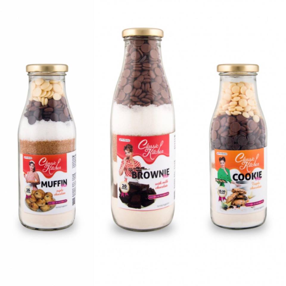 ClassicKitchenF's tweet photo. These are our Superstars by Classic Kitchen. Based on our customer feedback's from all over the world these are the most popular baking mixes. Our mission was to create something we can call the "bottles happiness" we are happy that we can achieve our goals. #felfoldi #baking https://t.co/62BDKViGAs