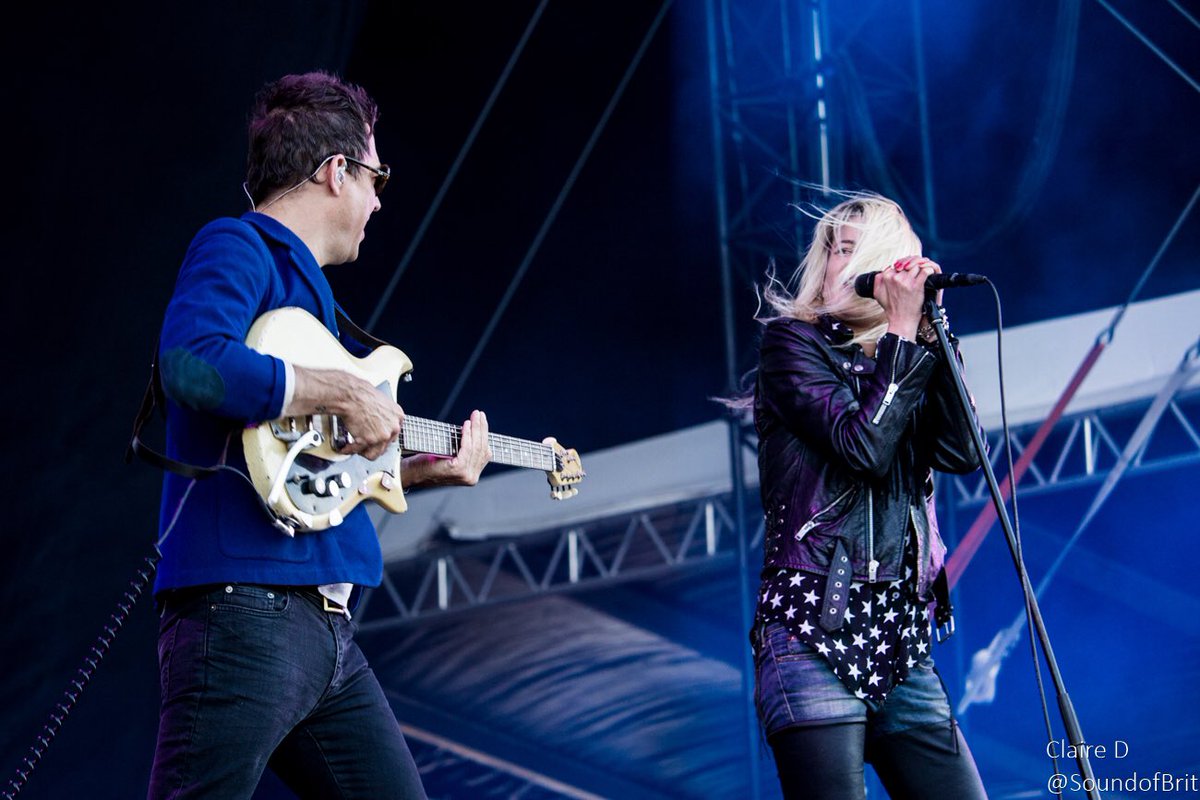 SoundOfBrit's tweet photo. Two Door Cinema Club, The Kills, Django Django, Jungle et Mura Masa étaient au festival #Solidays2018 🎉 Revivez ces performances en images 📸
La galerie complète 👇
https://t.co/bgCKEQB0Ux https://t.co/Ra5ZRhYo0G