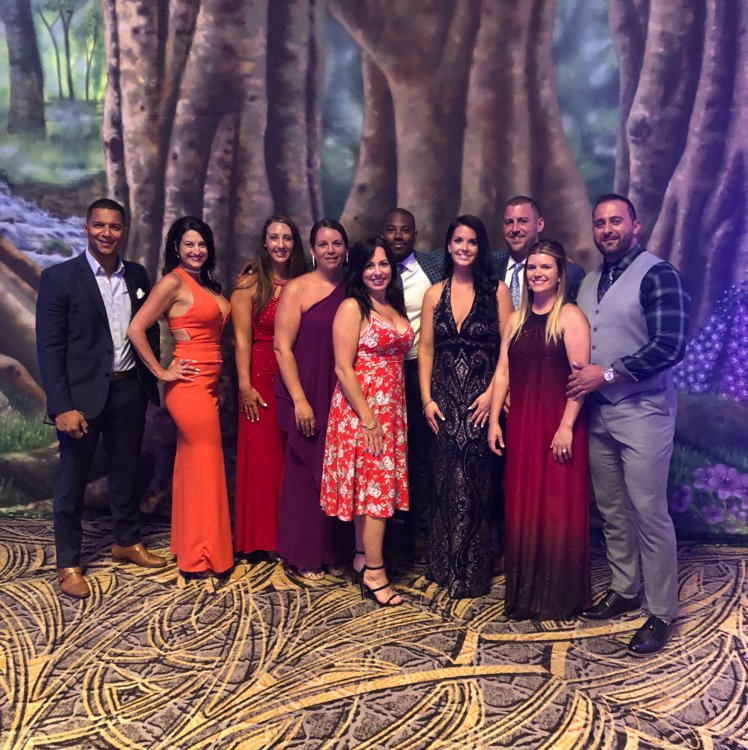 AILofIndiana's tweet photo. Our stunning representatives at the annual international company convention.
#ailconvention2018 #cunninghamagency #ailofindiana https://t.co/0j1O2KEpDY