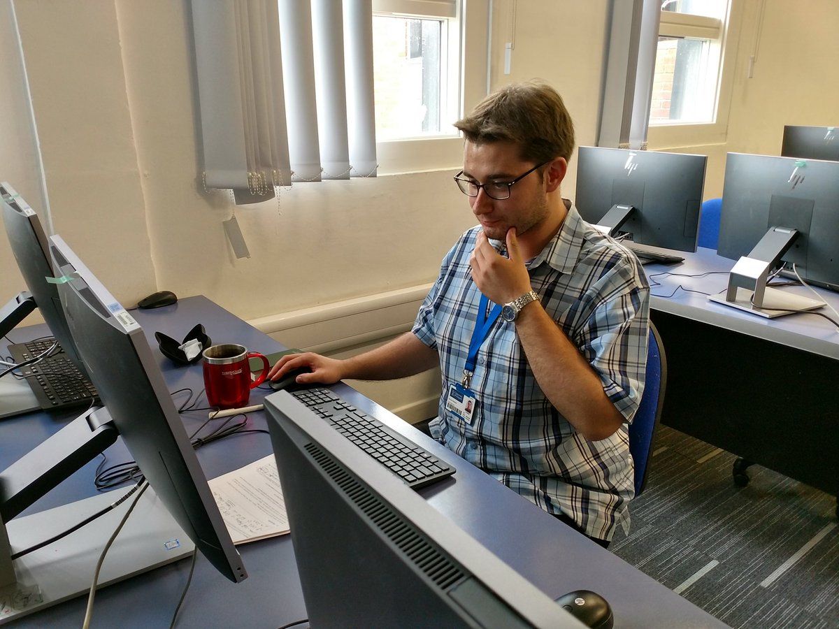 joshWentViral's tweet photo. Alexander, Derek and Kiki are working through the brand new half-day #GLUEtools tutorial I have developed. https://t.co/uTn1pXxjEy