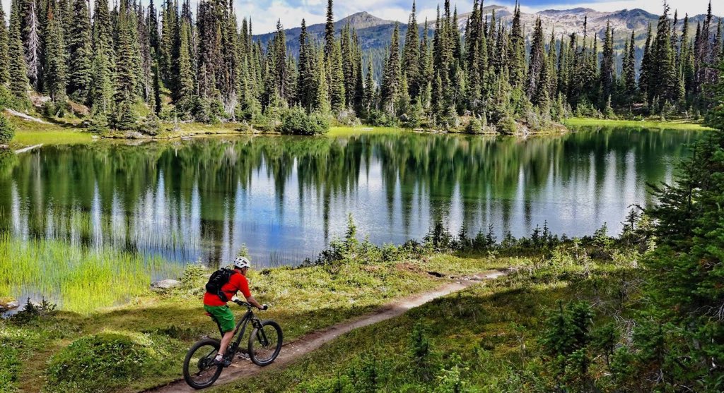 EXPLORENATURE5's tweet photo. British Columbia https://t.co/xqaVBGHWcW
