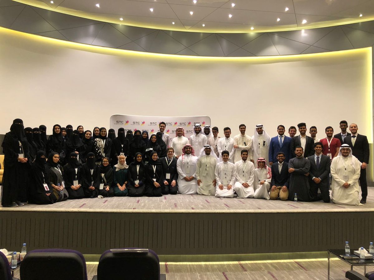 خلال زيارة ل @STC_KSA #برنامج_قمم