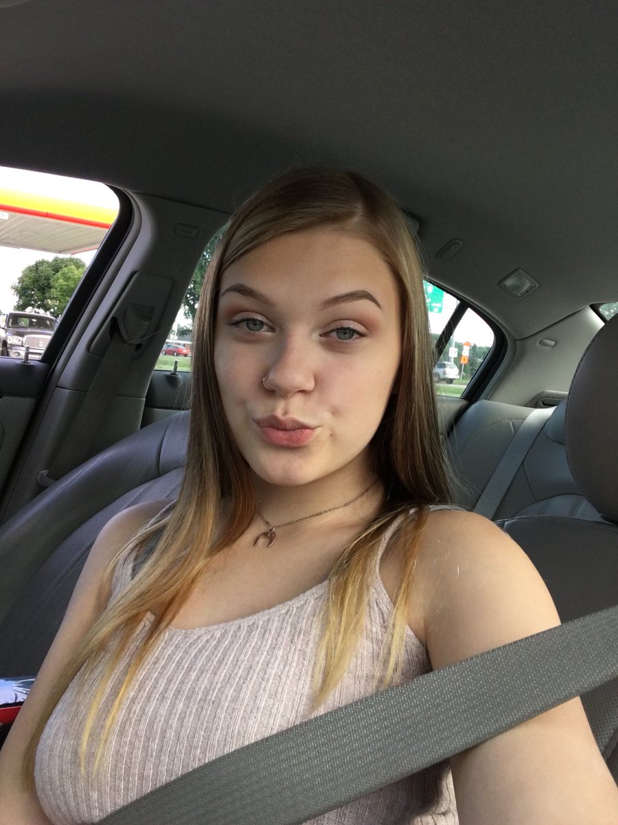 sharpe_gracie's tweet photo. 😇 https://t.co/iwgLgkQhp8