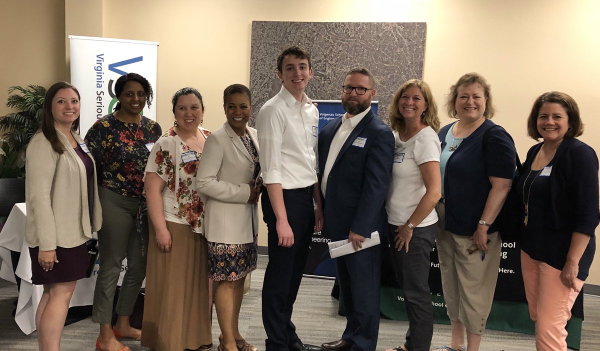 LCPS_CTAE's tweet image. We are proud to be represented by so many #LCPSCTE teachers and students at the Cyber Training &amp;amp; Education Conference today! #GMU #VACYBER #LCPS19