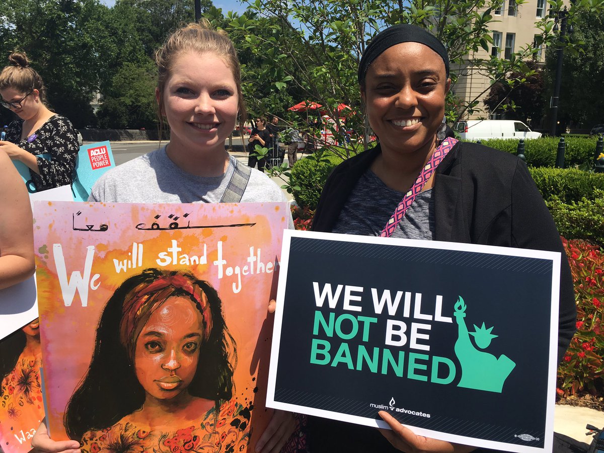 HeyitsAshleyH's tweet photo. "When Muslims are under attack, what do we do?" Stand up. Fight back. #NoMuslimBanEver https://t.co/hKFNKRuEar