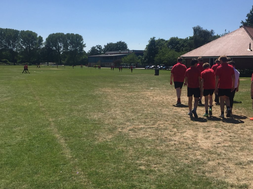 ac_kes's tweet photo. Another excellent contribution to the #NSSW2018 @YouthSportTrust Sponsored walk today! This time from the Y8’s! Some amazing contributors - 5&6 miles, from Kristian Tansley & Callum Howe! Running total to follow! Lots of form groups getting involved too 👏🏻 @kesacademy https://t.co/mvmh4XwkOO