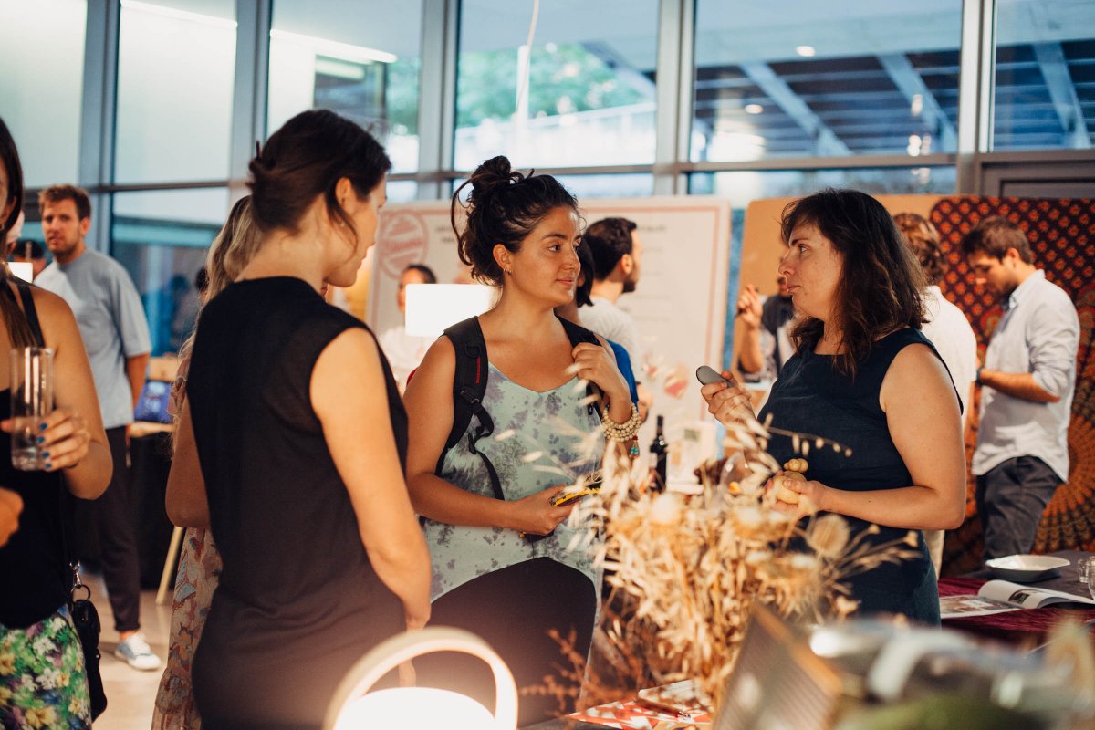 MIDbarcelona's tweet photo. 📢 ¿Tienes ganas de #gastronomía y #diseño? ¡BCD te lo pone fácil! Este jueves te invita a la fiesta del #DesignTheRestaurantExperience 2018. Ven al @dissenyhub y disfruta de proyectos innovadores, degustaciones, vino y música. ¡Te esperamos! #DREX18 🖊️ https://t.co/7HRKdopQQK https://t.co/jEh9PLNIgY