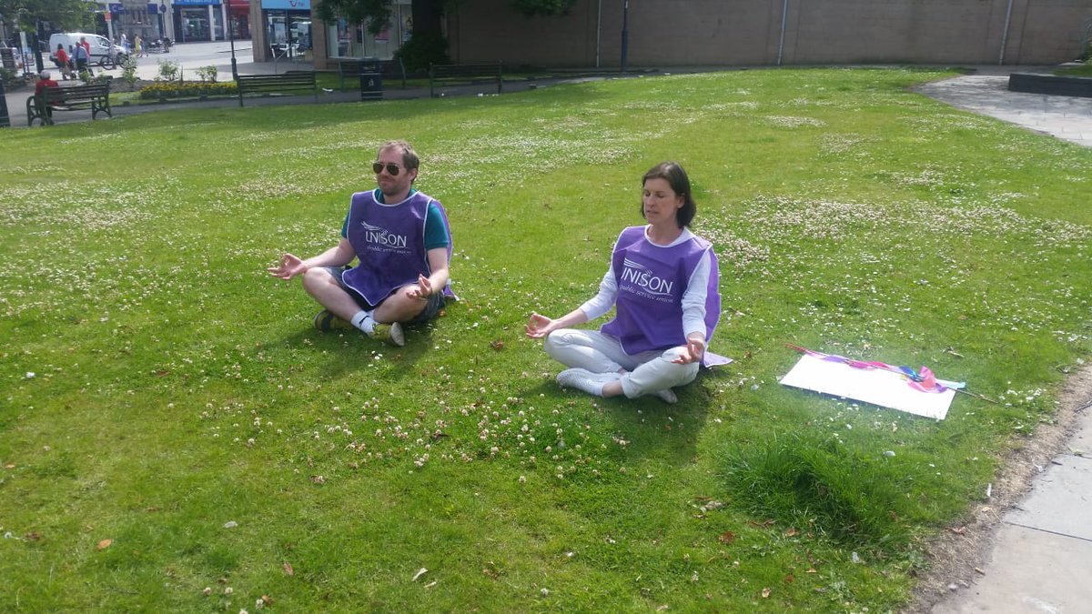 edunison's tweet photo. More from our #StrikeFit programme our latest offshoot #StrikeYoga. While we're saying Ommmmg it's time for @EDCouncil @edlibdems @joswinson @willie_rennie @ScotTories @RuthDavidsonMSP to stop humming & hawing and confirm cuts to pay & conditions are off the table #EastDunStrike https://t.co/6cWXCfrO8Z