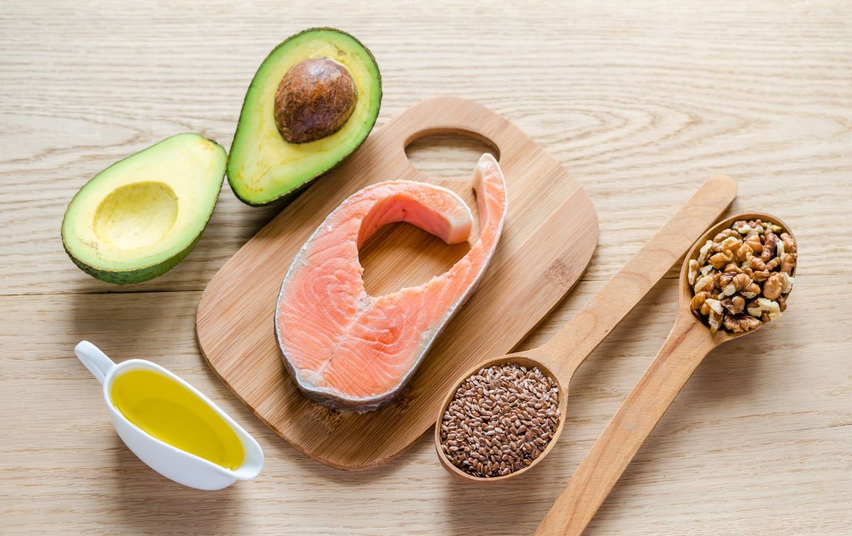 It turns out, the "all fat is bad" message was wrong -- foods that contain fat help fill you up, so you stop eating earlier. bit.ly/2Mq2SUr #HarvardHealth #Diet #weightloss