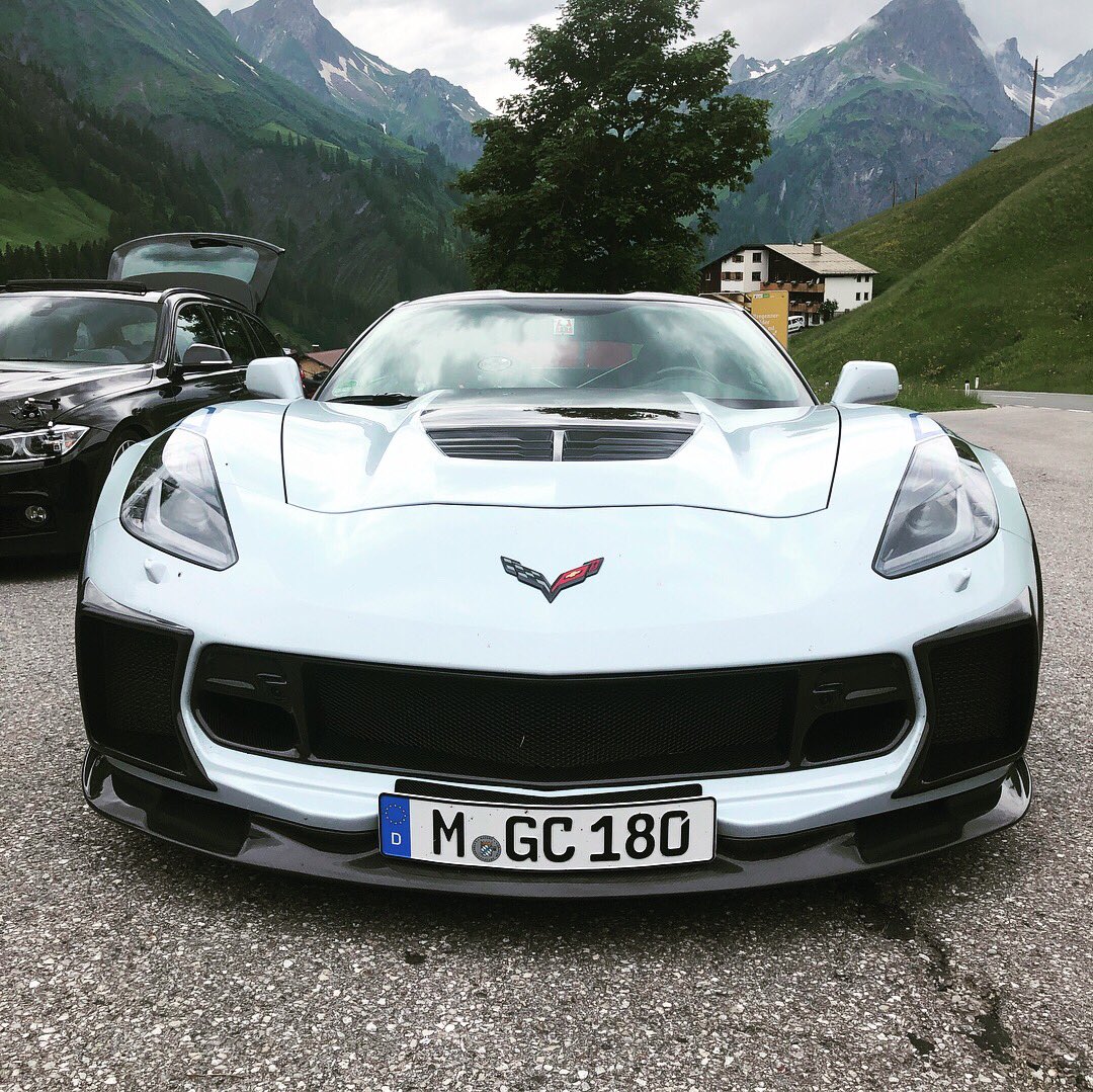 Neues YouTube-📽—> Teil 1 von 3: Ferdi und ich beim Alpine Rush mit der 770 PS #Corvette von Geiger Cars  youtu.be/-BtZjJrRIf4 #stuckwithcars