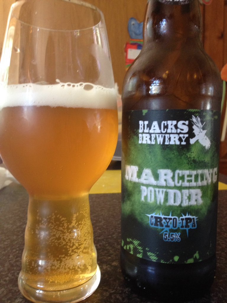 craig1scotty's tweet photo. A @BlacksBrewery #ipa  on a scorcher of a day cheers everyone #CraftBeer https://t.co/LA08DeRPN6