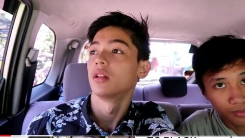 cessindino's tweet photo. Uyy Kevin nuginagawamue? Umaayos ka nga haha lol love you both😘
#Vlog16 mga kajijimon panoorin nyu na, stream stream woooh kbye haha @dejesus_kevin20 @reyes_mark25 https://t.co/5dYstVy8Xj